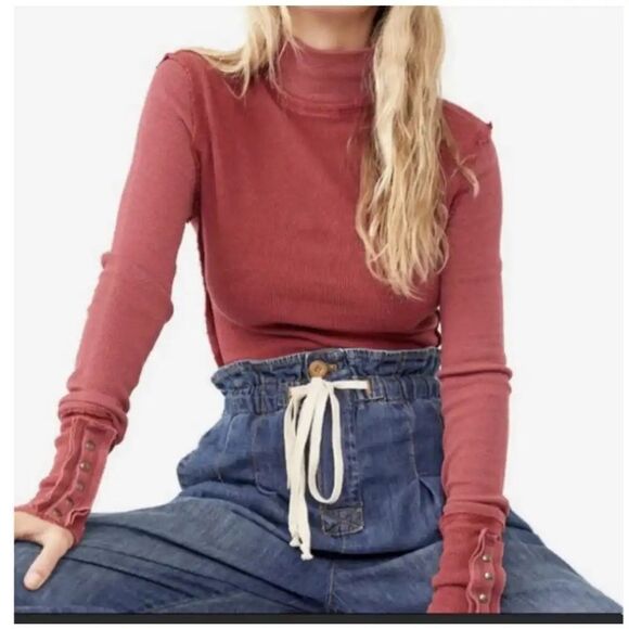 Free People Freya Long Sleeve Top In Off Beat - Picture 1 of 6